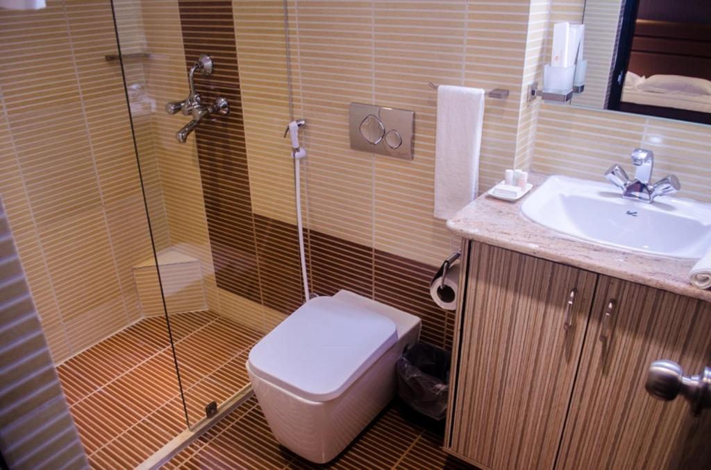 Hotel Comfotel Калькутта Экстерьер фото